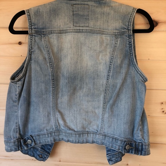 COPY - Garage Jean Vest - Picture 5 of 5